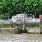 Линия уровня воды в Темзе